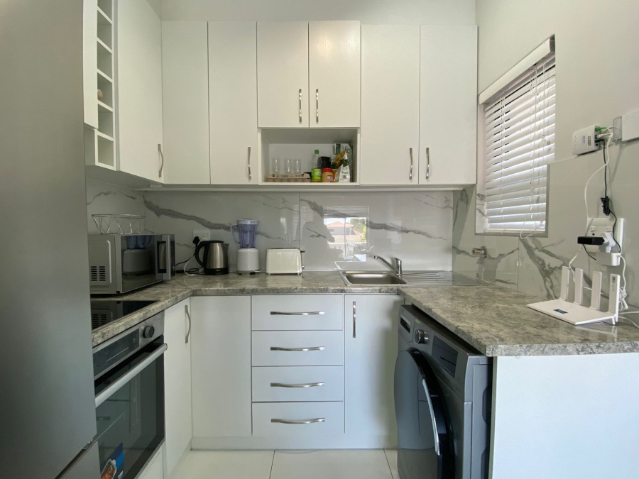 2 Bedroom Property for Sale in Parklands Western Cape